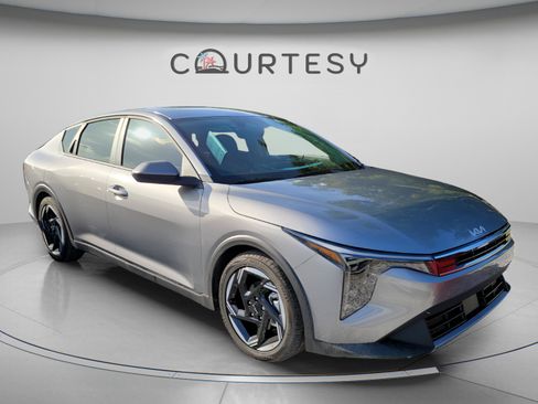 New 2026 Kia K4 GT-Line Turbo FWD image 4