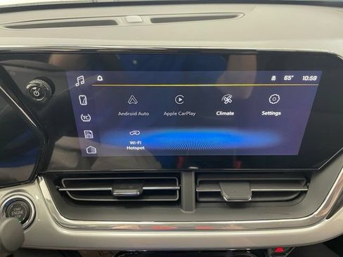 New 2026 Chevrolet Trax LT w/ Driver Confidence Package FWD image 3
