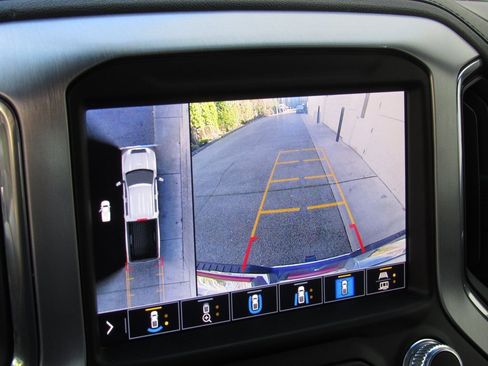 Used 2023 GMC Sierra 3500 SLT w/ SLT Premium Package image 38