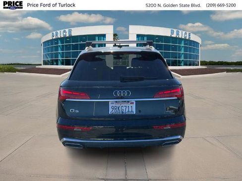 Used 2024 Audi Q5 2.0T Premium w/ Convenience Package image 6