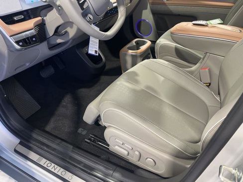 New 2024 Hyundai Ioniq 5 Limited image 13