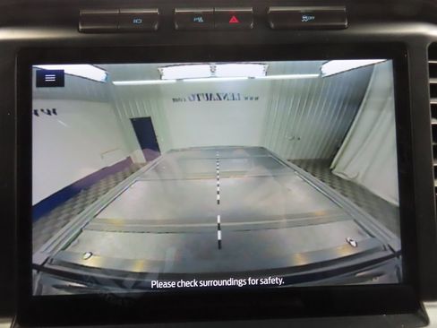 Used 2022 Ford F150 Lariat w/ Equipment Group 502A High image 17