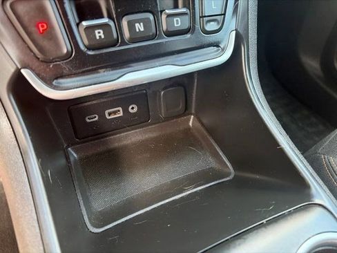 Used 2019 GMC Terrain SLE w/ LPO, Floor Liner Package AWD/4WD image 23