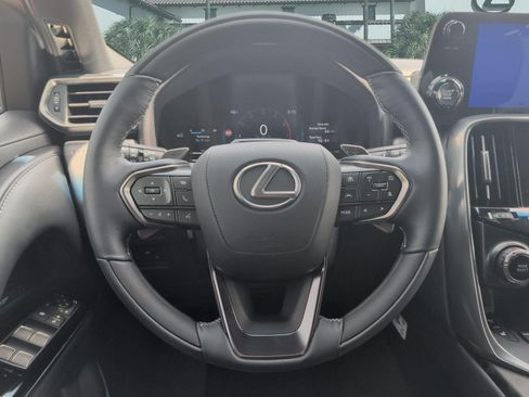 Certified 2026 Lexus LX 600 4WD w/ Accessory Package (Z1) image 13