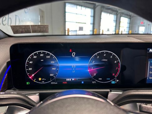 New 2026 Mercedes-Benz GLB 250 4MATIC image 9