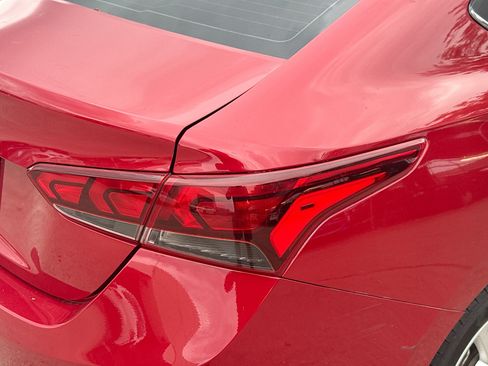 Used 2022 Hyundai Accent SEL FWD image 22