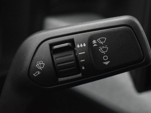 New 2025 Ford Maverick XLT w/ Equipment Group 301A image 24