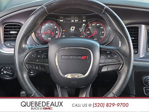 Used 2018 Dodge Charger SXT w/ Blacktop Package RWD image 12