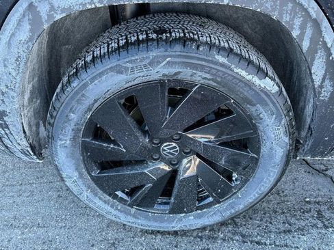 New 2026 Volkswagen Atlas SE image 4