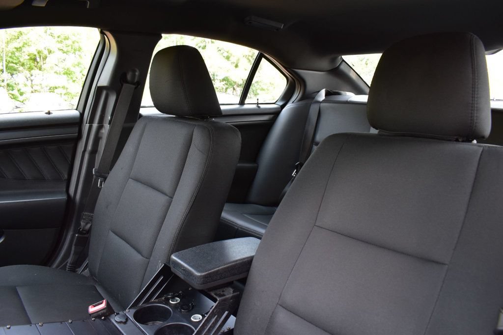 Used 2018 Ford Taurus Police Interceptor AWD image 12