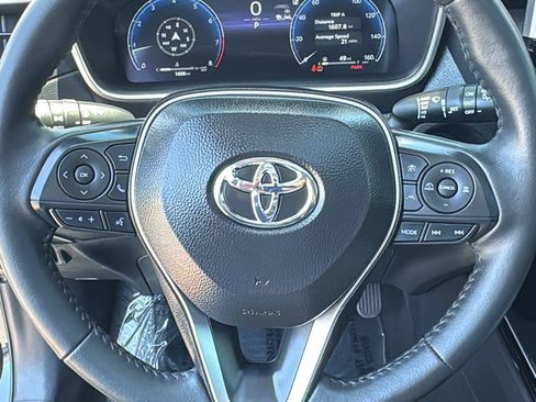 Used 2026 Toyota Corolla Cross XLE w/ Convenience Package FWD image 17