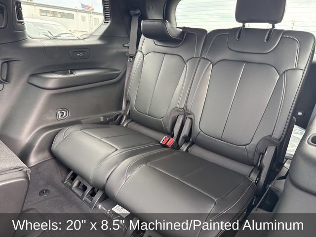 Used 2026 Jeep Grand Cherokee L Limited AWD/4WD image 29