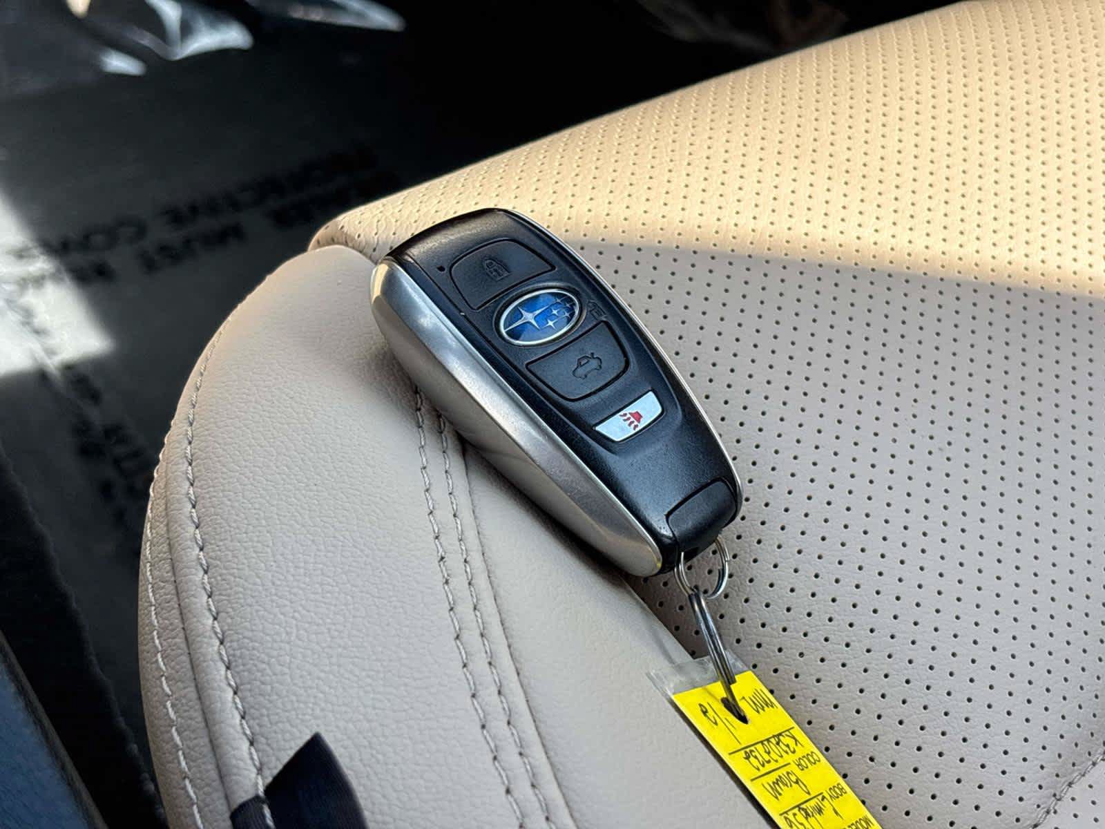 Used 2019 Subaru Outback 3.6R Limited AWD/4WD image 29