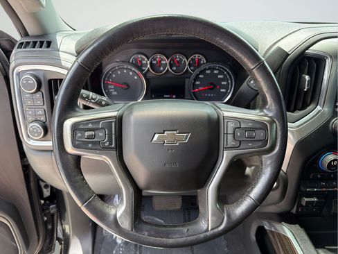 Used 2020 Chevrolet Silverado 1500 LT Trail Boss AWD/4WD image 14