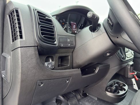 New 2026 RAM ProMaster 3500 w/ Convenience Group image 12