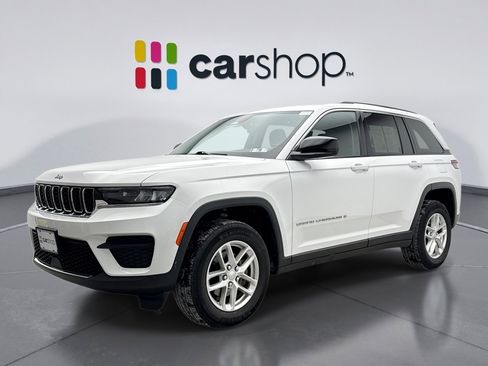 Used 2023 Jeep Grand Cherokee Laredo w/ Luxury Tech Group I image 1