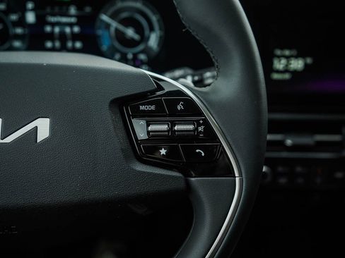 New 2026 Kia Niro Wind image 22