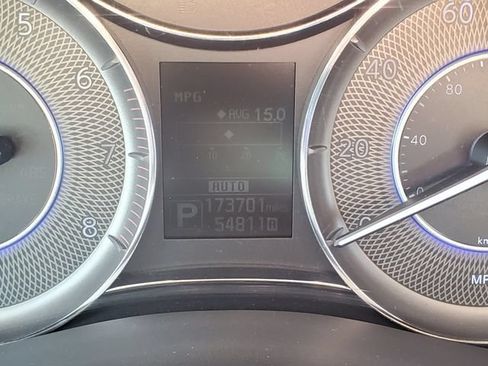 Used 2017 INFINITI QX80 4WD w/ Driver Assistance Package image 16