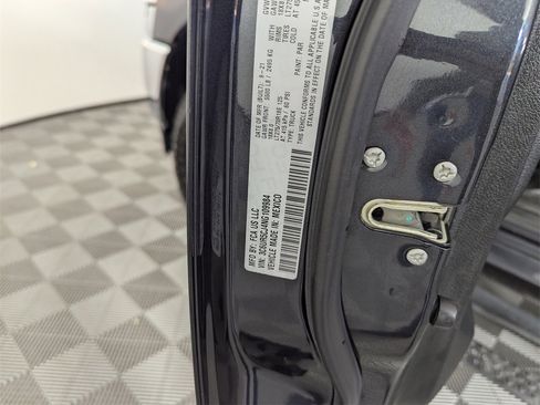 Used 2020 RAM 2500 Laramie image 38