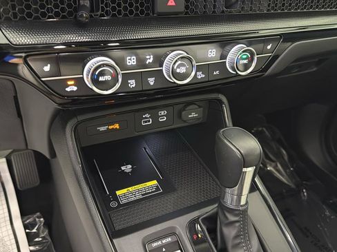 Used 2025 Honda CR-V EX-L image 21