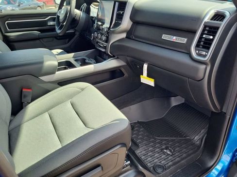 New 2026 RAM 1500 4x4 Crew Cab image 24