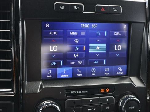 Used 2021 Ford F250 Lariat w/ Lariat Ultimate Package AWD/4WD image 18