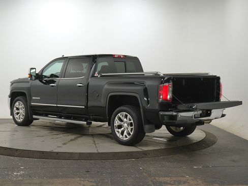 Used 2017 GMC Sierra 1500 SLT w/ SLT Premium Package image 9