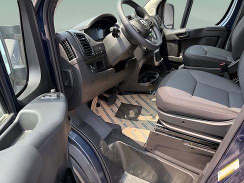 New 2025 RAM ProMaster 2500 w/ Premium Convenience Group image 27