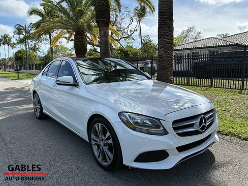 Used 2017 Mercedes-Benz C 300 Sedan image 3