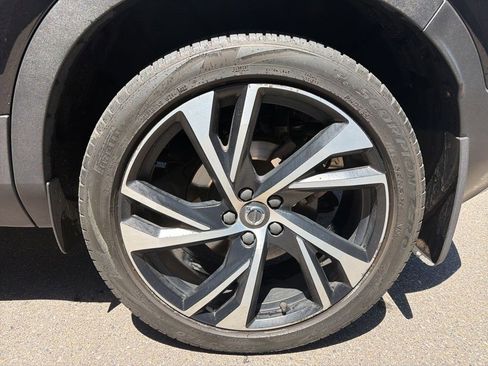 Used 2021 Volvo XC40 T5 R-Design w/ Advanced Package AWD/4WD image 19
