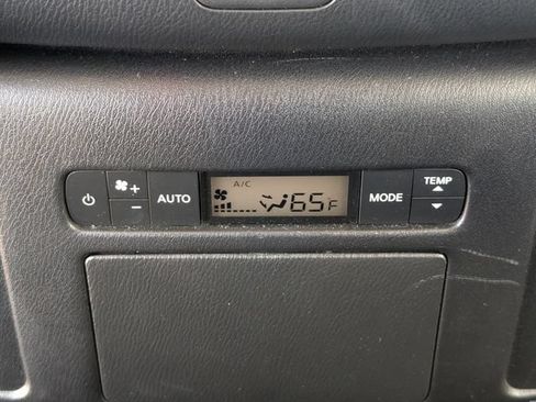 Used 2023 Nissan Armada SL w/ Captain's Chairs Package AWD/4WD image 34