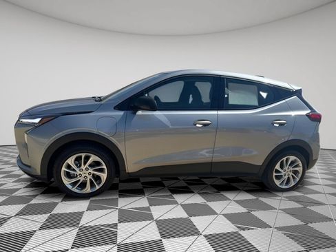 New 2027 Chevrolet Bolt LT w/ Comfort Package FWD image 5