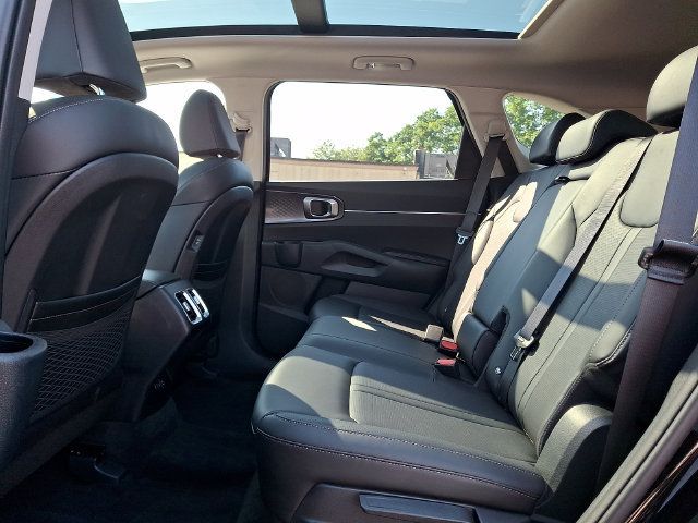Used 2026 Kia Sorento S w/ S Panoramic Sunroof Package AWD/4WD image 11