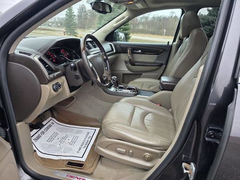 Used 2013 GMC Acadia Denali image 16