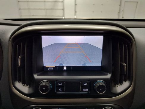 Used 2022 Chevrolet Colorado Z71 AWD/4WD image 25