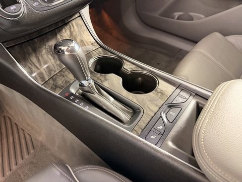 Used 2015 Chevrolet Impala LTZ image 21