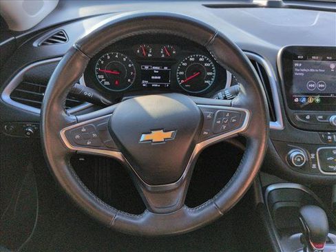 Used 2021 Chevrolet Malibu RS FWD image 14