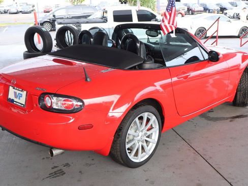 Used 2008 MAZDA MX-5 Miata Grand Touring RWD image 5