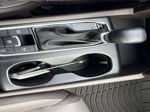 Used 2019 Hyundai Santa Fe Limited image 32