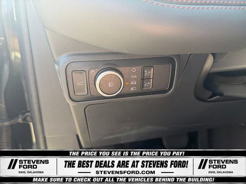 Used 2025 Ford Explorer ST-Line AWD/4WD image 22