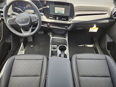New 2027 Chevrolet Equinox LT w/ Convenience Package II FWD image 25