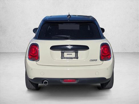 Used 2020 MINI Cooper 4-Door Hardtop image 6