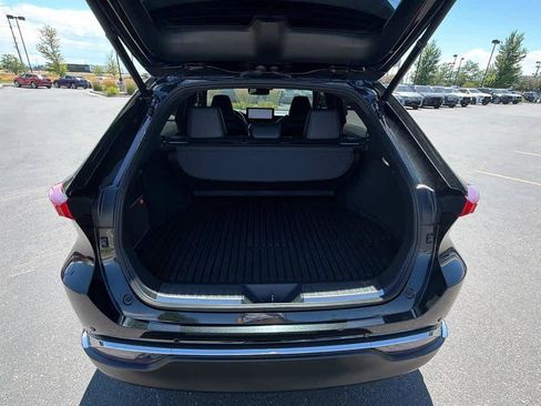 Used 2023 Toyota Venza Limited AWD/4WD image 9