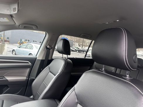 Used 2022 Volkswagen Atlas SE image 13