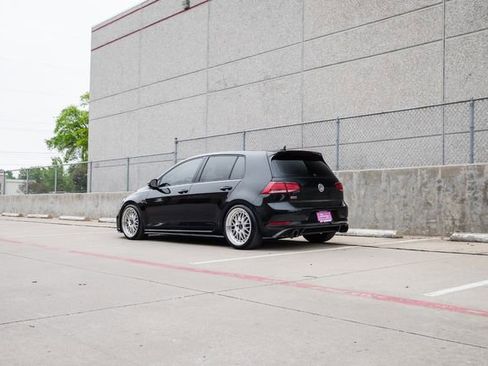 Used 2021 Volkswagen Golf S image 41