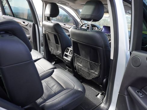 Used 2017 Mercedes-Benz GLS 450 4MATIC image 30