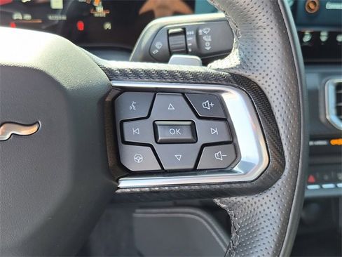 Used 2025 Ford Mustang GT Premium image 28