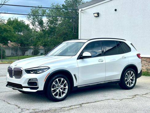 Used 2019 BMW X5 xDrive40i w/ Premium Package 2 image 5