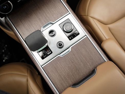 Used 2023 Land Rover Range Rover SE image 34