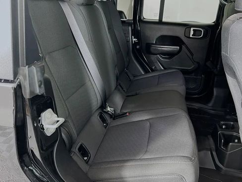 Used 2023 Jeep Gladiator Willys image 26